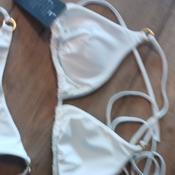 Luosanyo Elegant White Triangle Bikini Swim Set, Gold Accent, New, M - Picture 7 of 7